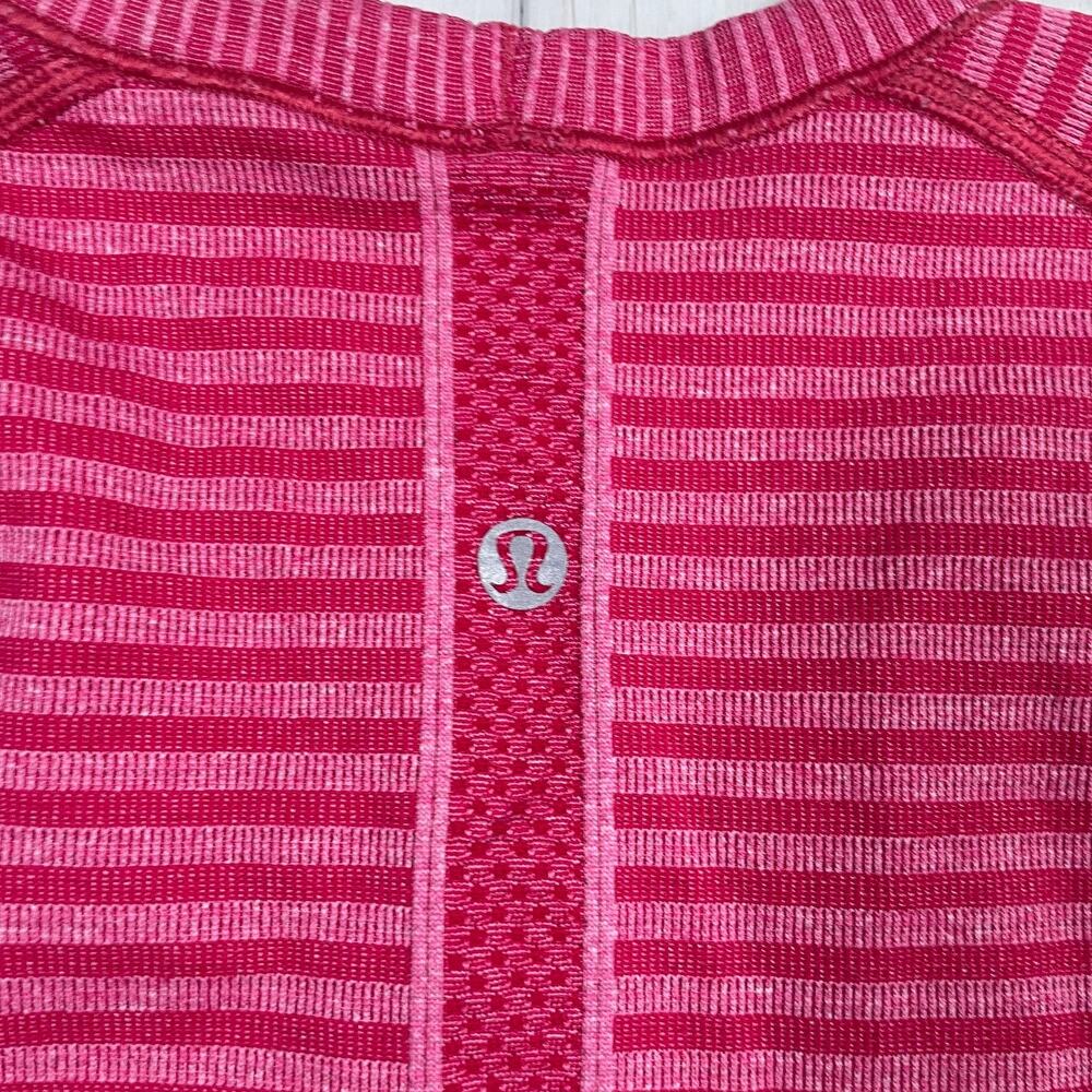 Lululemon Women's 8 Swiftly Crew Lucy Stripe Short Sleeve Pink Shirt Running - Picture 7 of 11